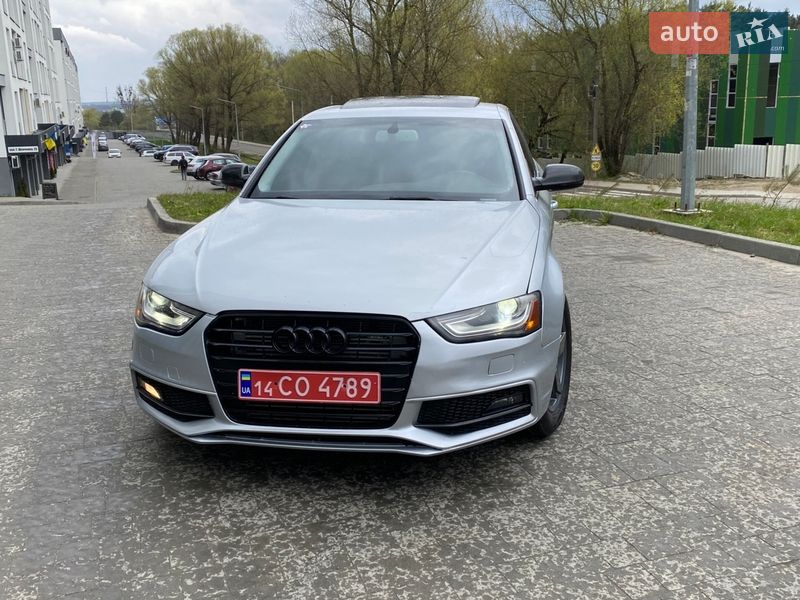 Седан Audi A4 2013 в Новояворовске