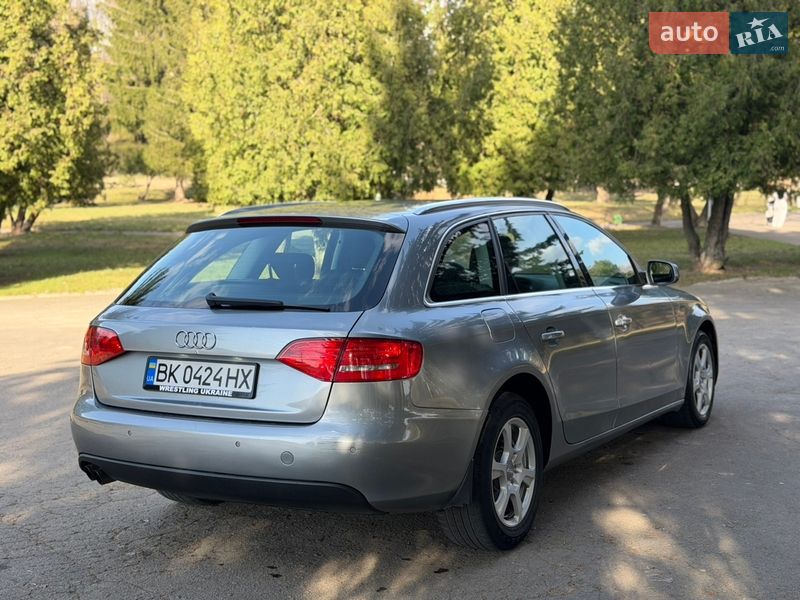 Універсал Audi A4 2010 в Рівному