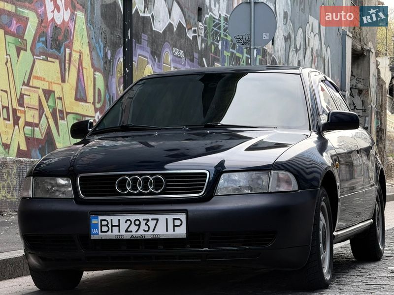 Седан Audi A4 1997 в Одессе