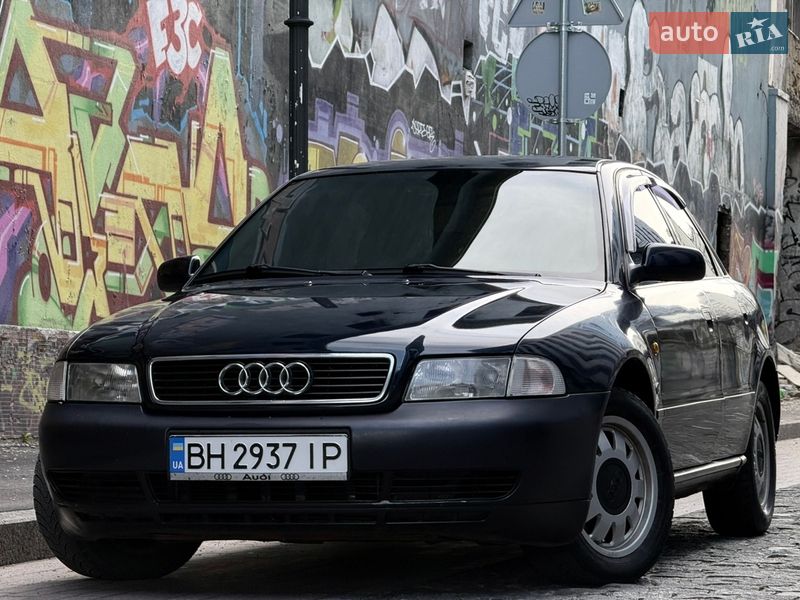 Седан Audi A4 1997 в Одессе