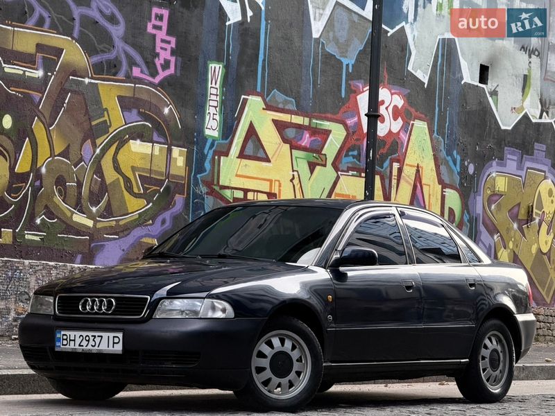 Седан Audi A4 1997 в Одессе