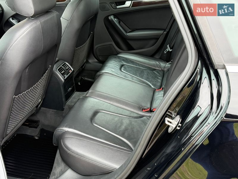 Седан Audi A4 2015 в Луцьку