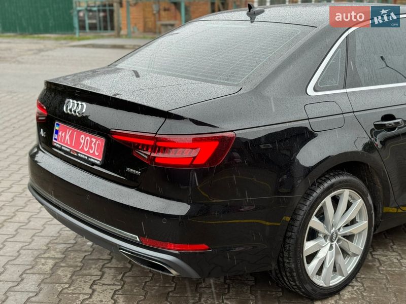 Седан Audi A4 2019 в Виннице