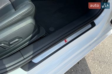 Седан Audi A4 2017 в Киеве