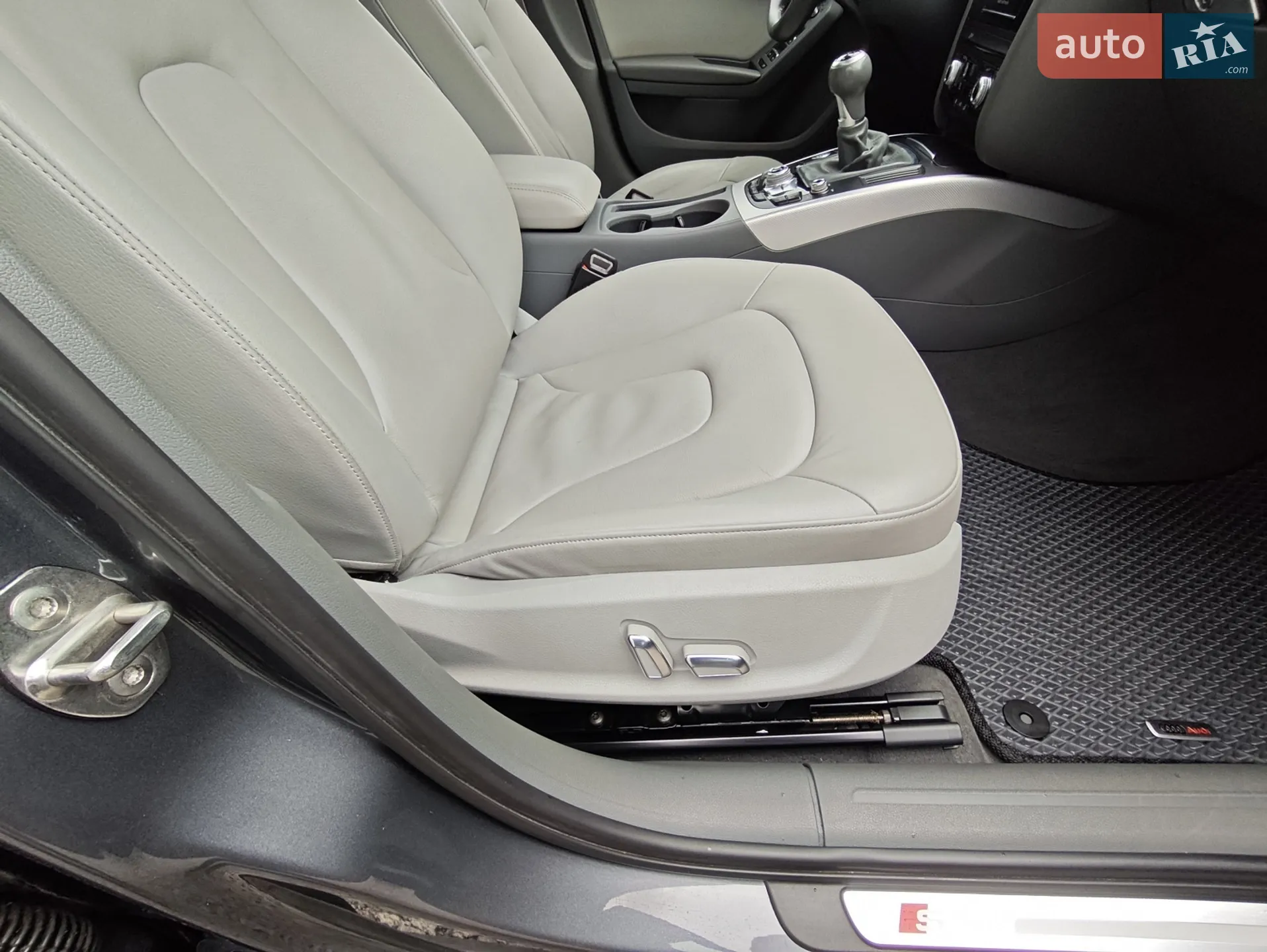 2013 Audi A4 - мініатюра 18