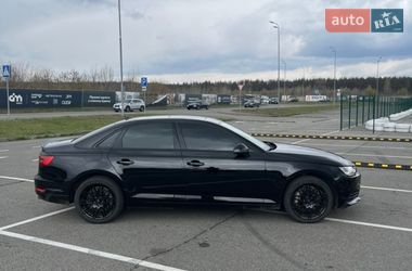 Седан Audi A4 2016 в Киеве