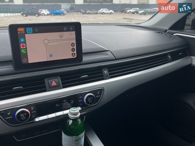 Седан Audi A4 2016 в Киеве
