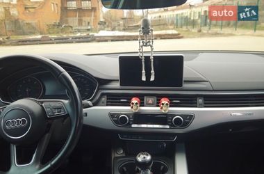 Седан Audi A4 2017 в Ромнах