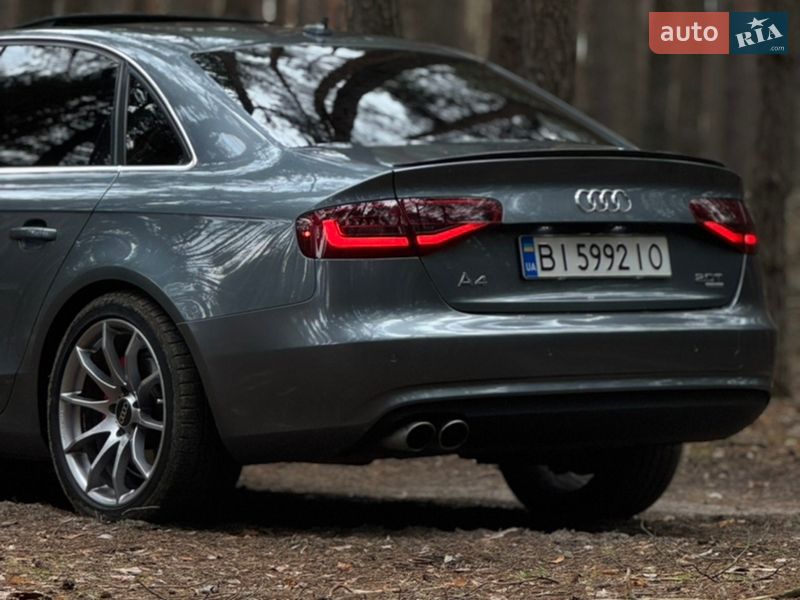 Седан Audi A4 2012 в Лубнах