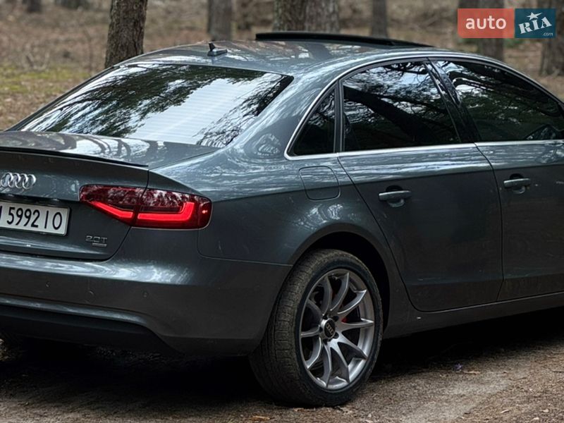 Седан Audi A4 2012 в Лубнах