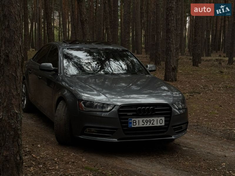 Седан Audi A4 2012 в Лубнах