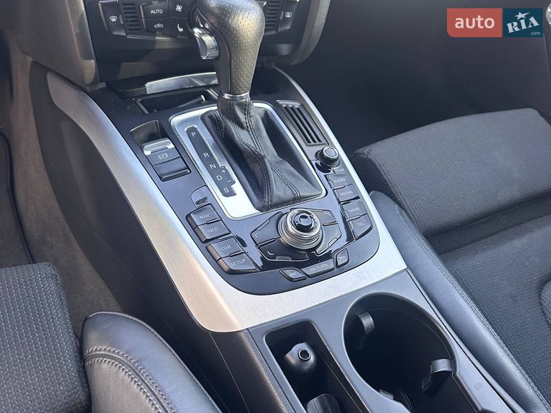 Седан Audi A4 2010 в Киеве
