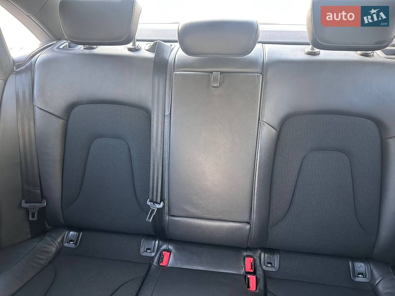 Седан Audi A4 2010 в Киеве