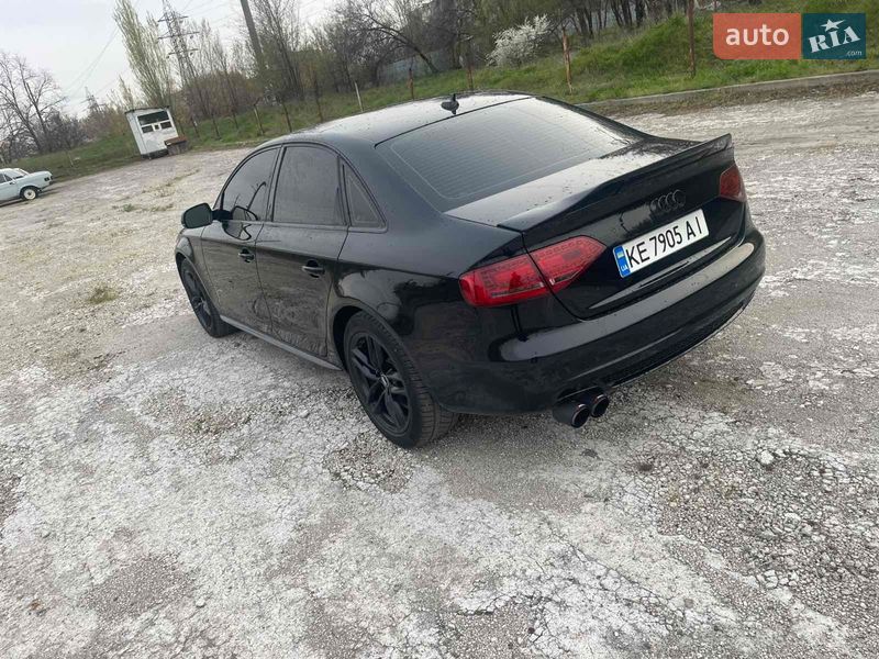 Седан Audi A4 2012 в Дніпрі