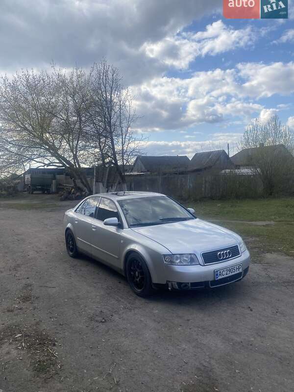 Седан Audi A4 2002 в Луцке