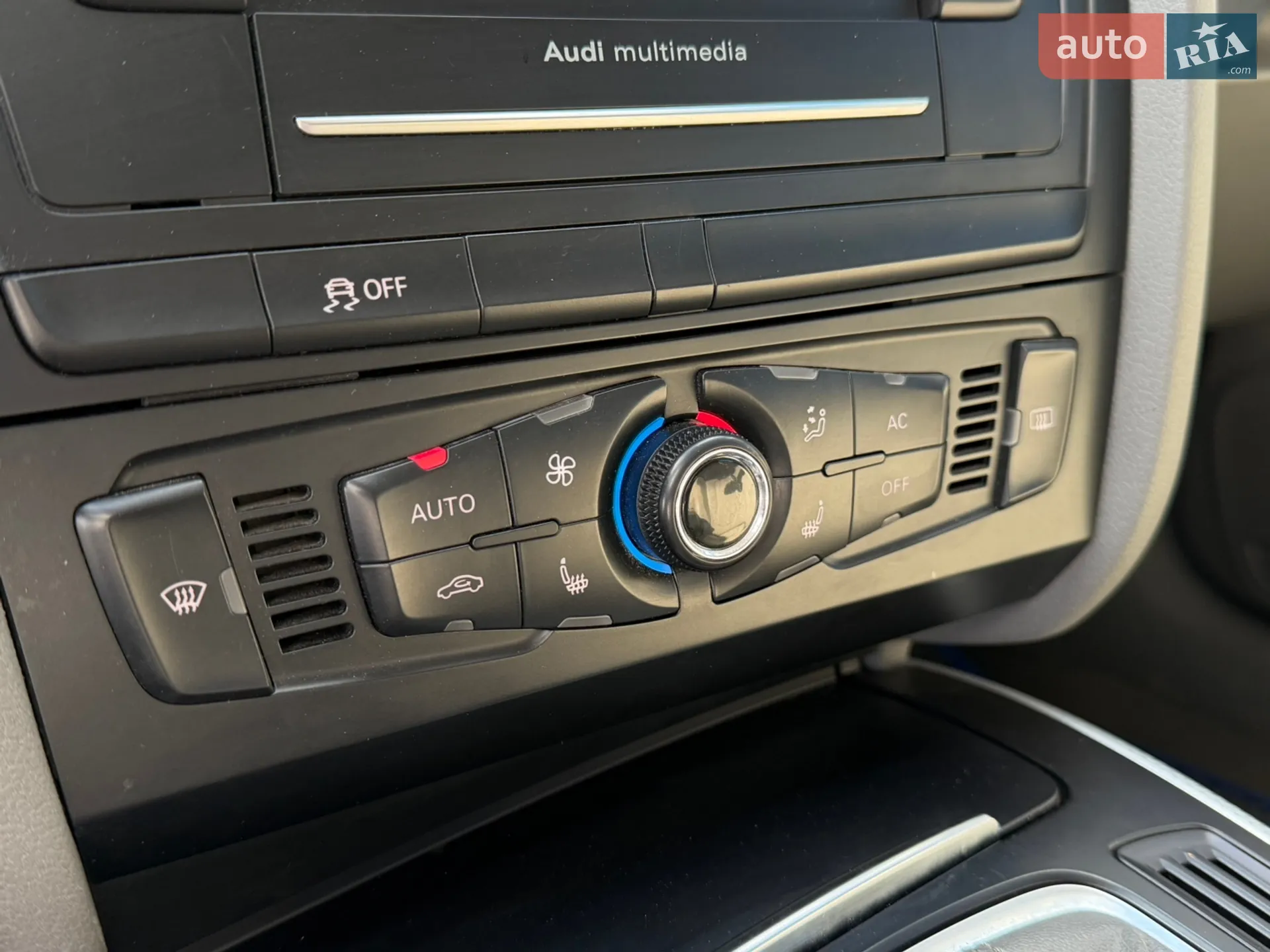 2011 Audi A4 - мініатюра 13
