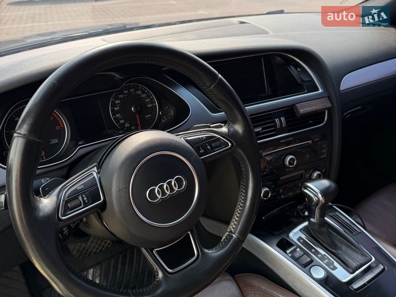 Седан Audi A4 2013 в Житомирі