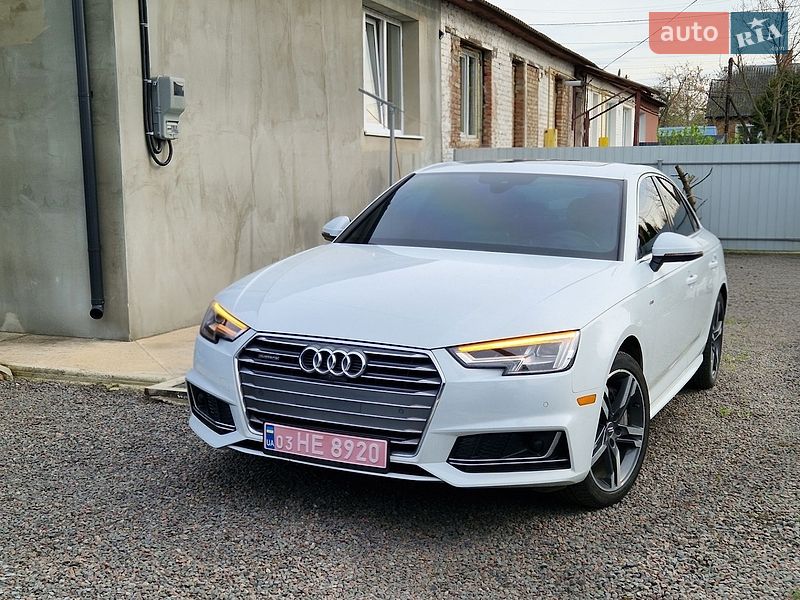 Седан Audi A4 2017 в Нововолынске