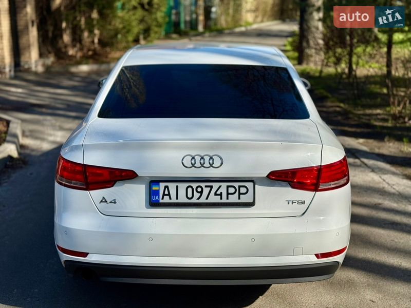 Седан Audi A4 2017 в Киеве