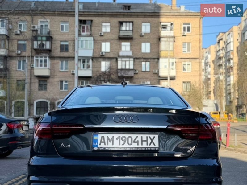 Седан Audi A4 2021 в Киеве