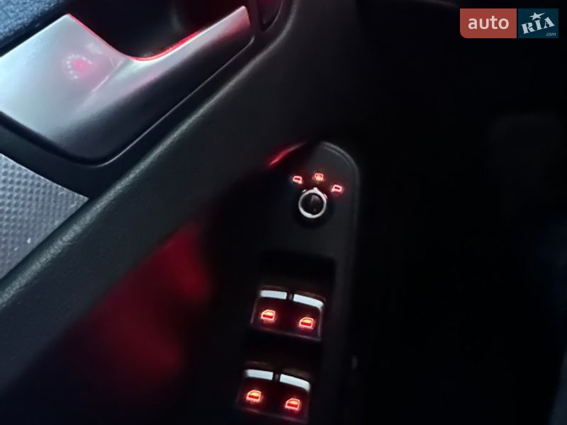 Седан Audi A4 2015 в Киеве фото 13 Седан Audi A4 2015 в Киеве