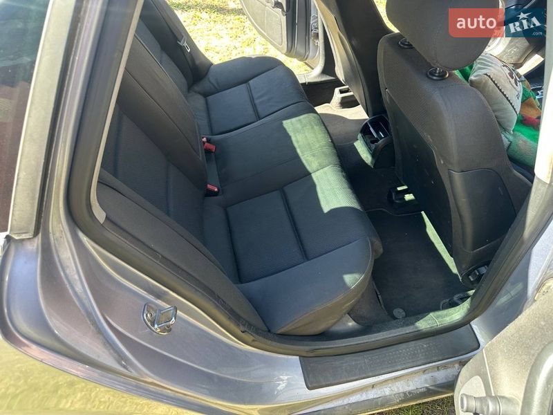 Седан Audi A4 2003 в Василькове