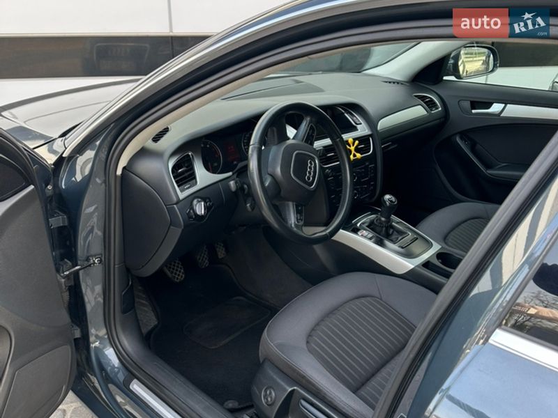 Универсал Audi A4 2010 в Львове