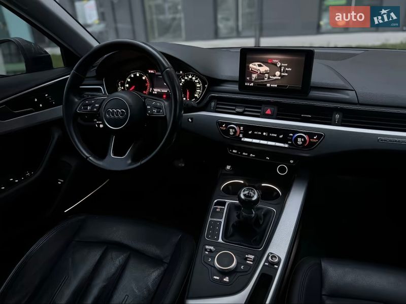 Седан Audi A4 2017 в Киеве