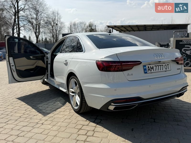 Седан Audi A4 2021 в Виннице