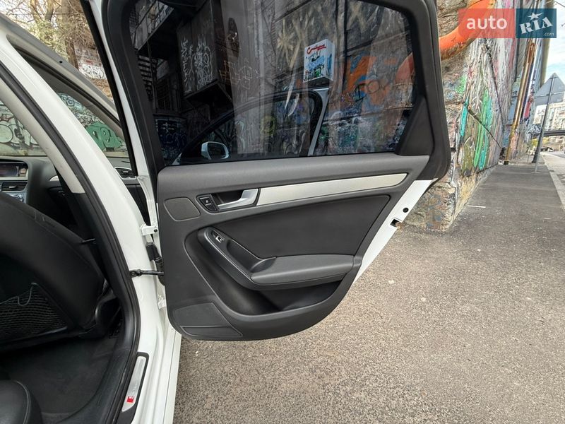 Седан Audi A4 2014 в Одессе