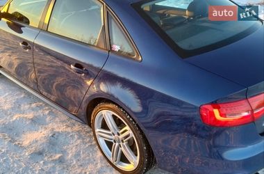 Седан Audi A4 2015 в Рівному