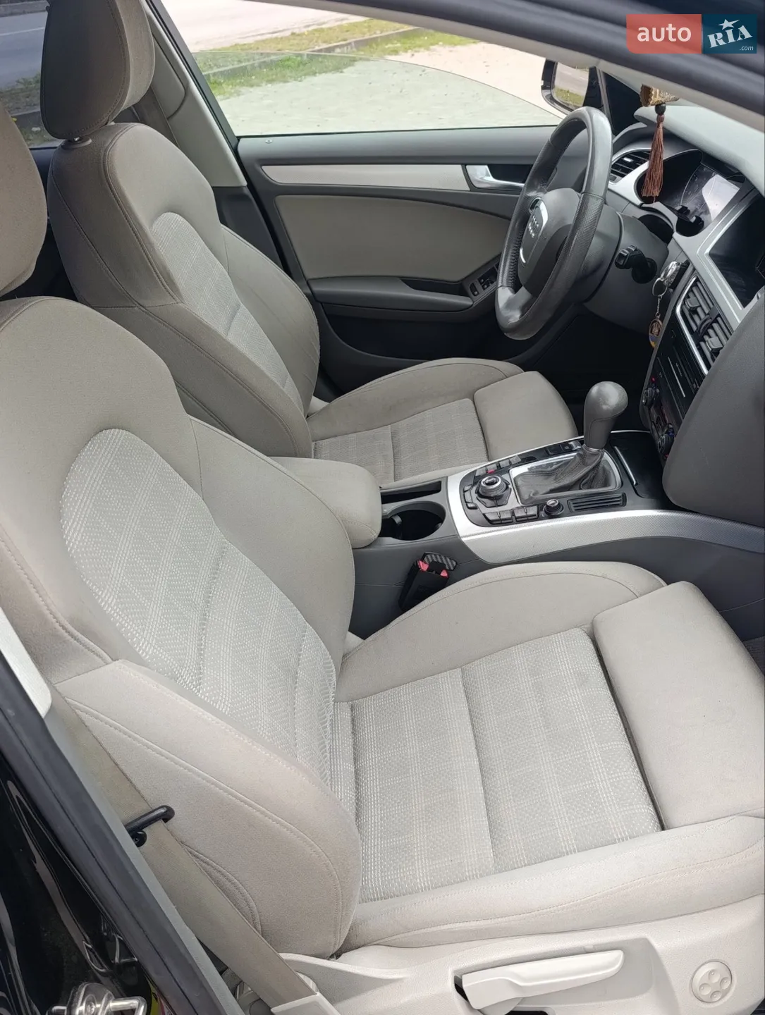 2010 Audi A4 - мініатюра 14