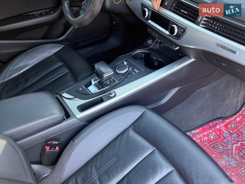 Седан Audi A4 2017 в Киеве