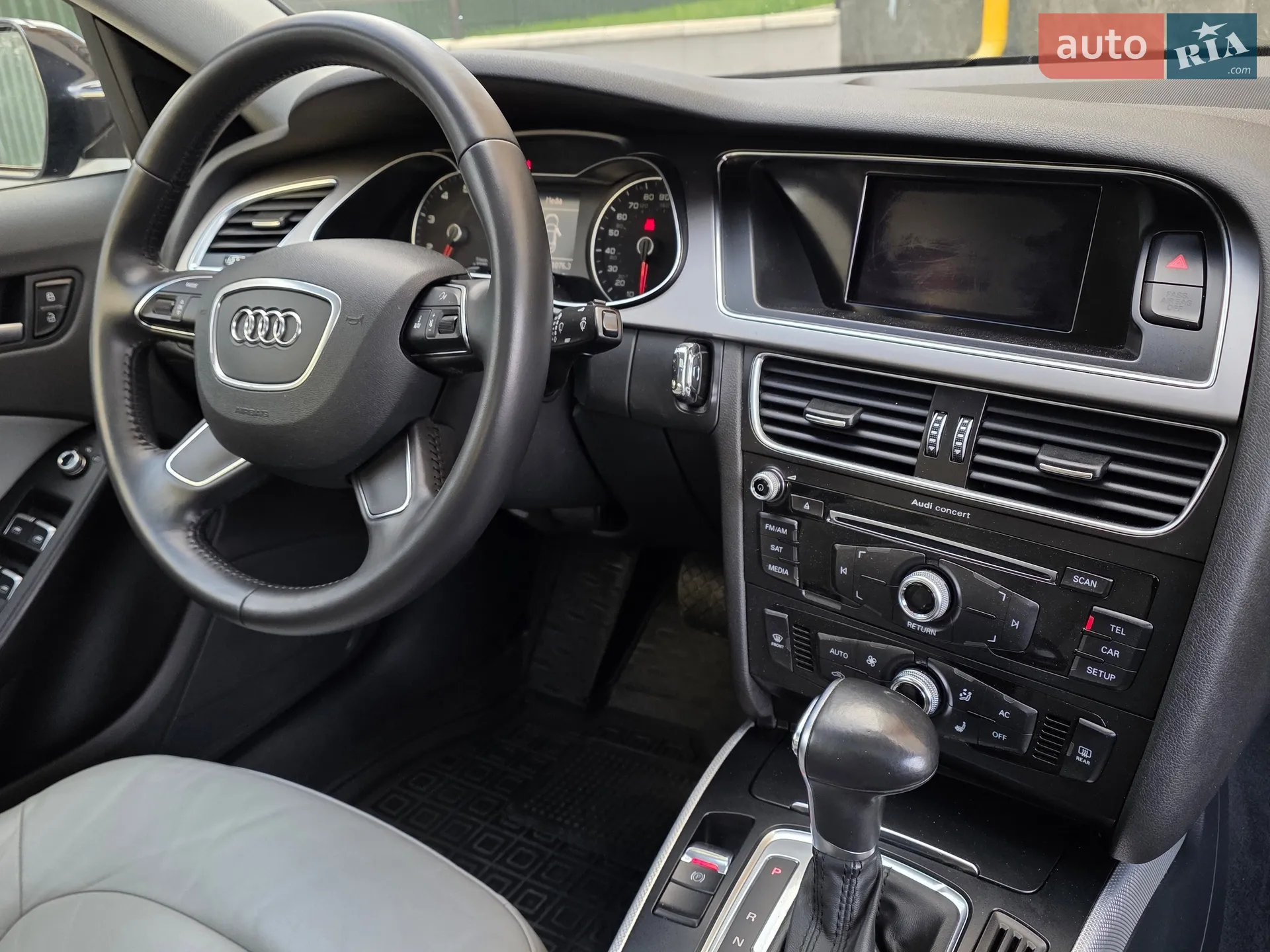 2012 Audi A4 - мініатюра 38