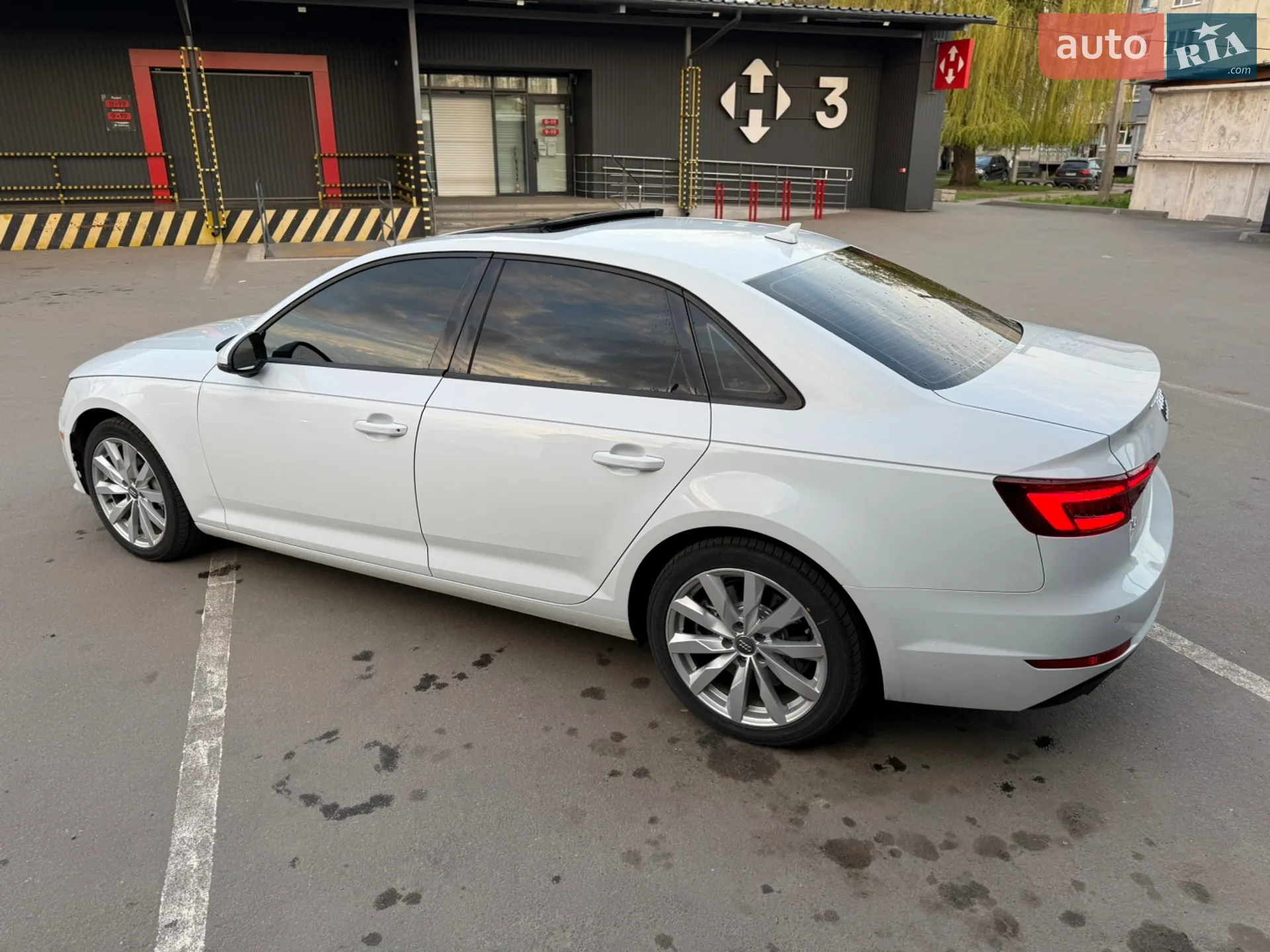 2016 Audi A4 - мініатюра 3