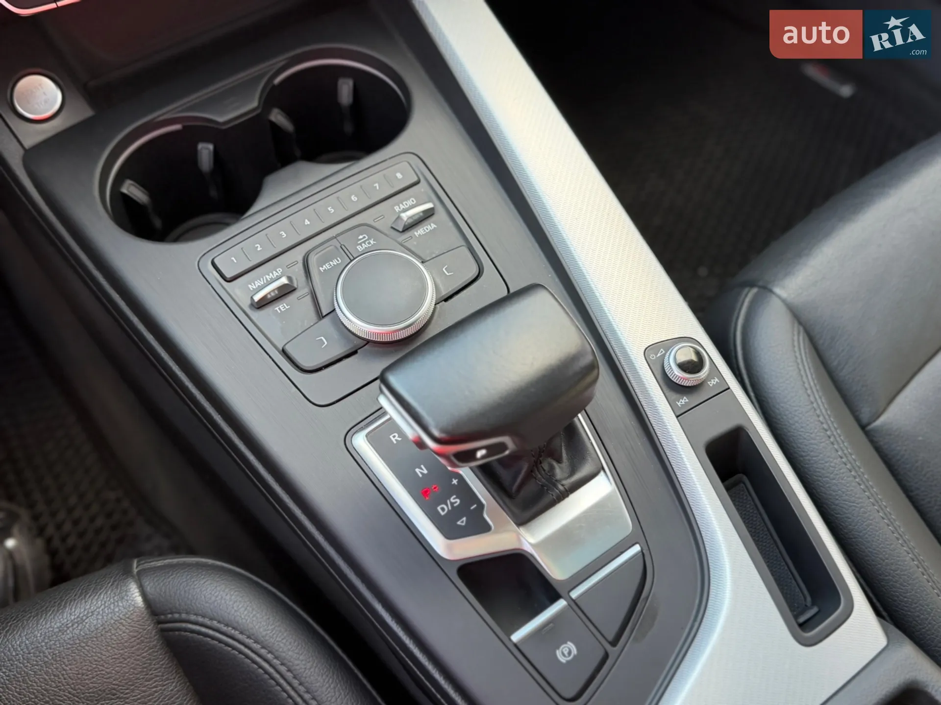 2015 Audi A4 - мініатюра 17