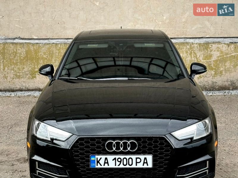 Седан Audi A4 2016 в Запоріжжі