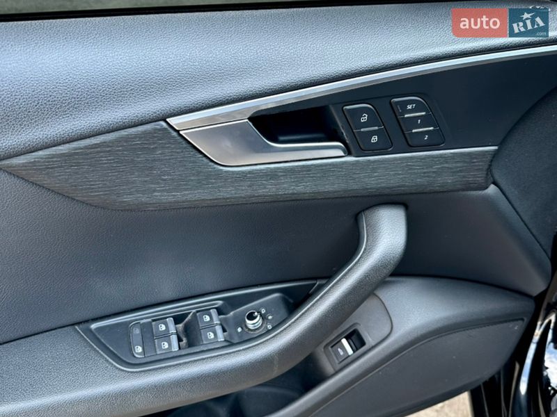 Седан Audi A4 2016 в Запоріжжі