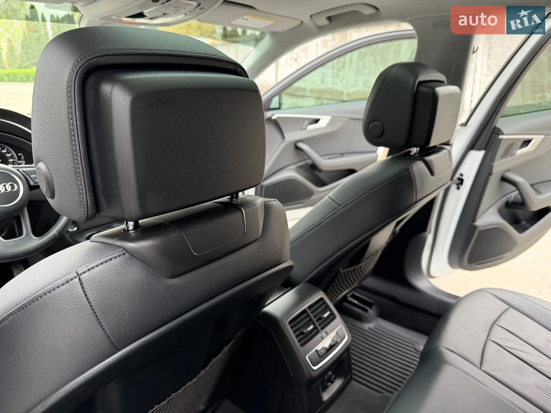 2016 Audi A4 - мініатюра 32