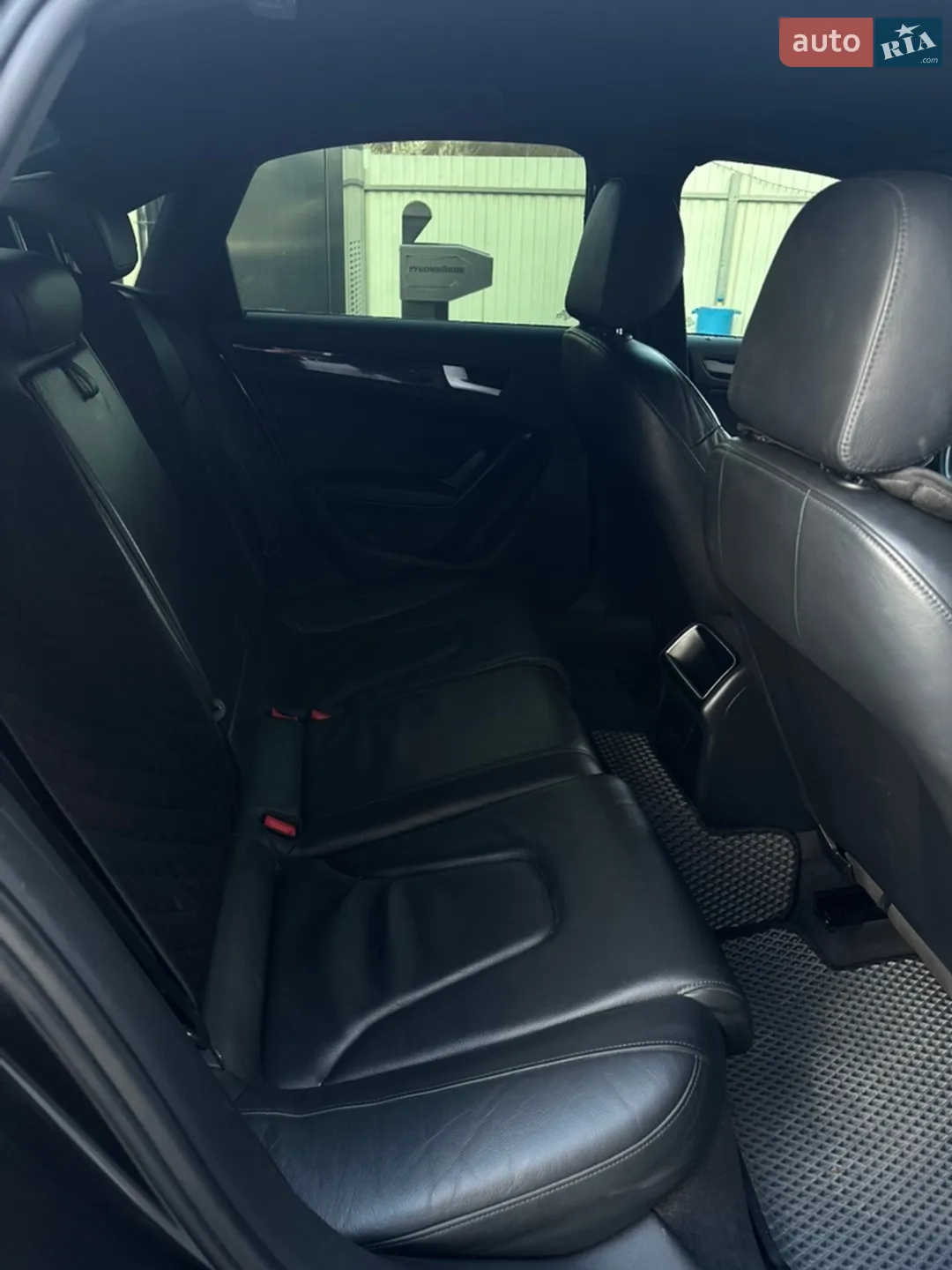 2010 Audi A4 - мініатюра 26