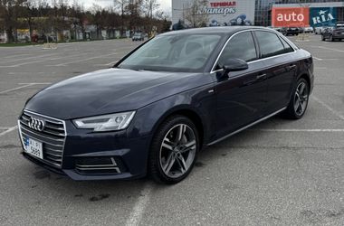 Седан Audi A4 2017 в Киеве