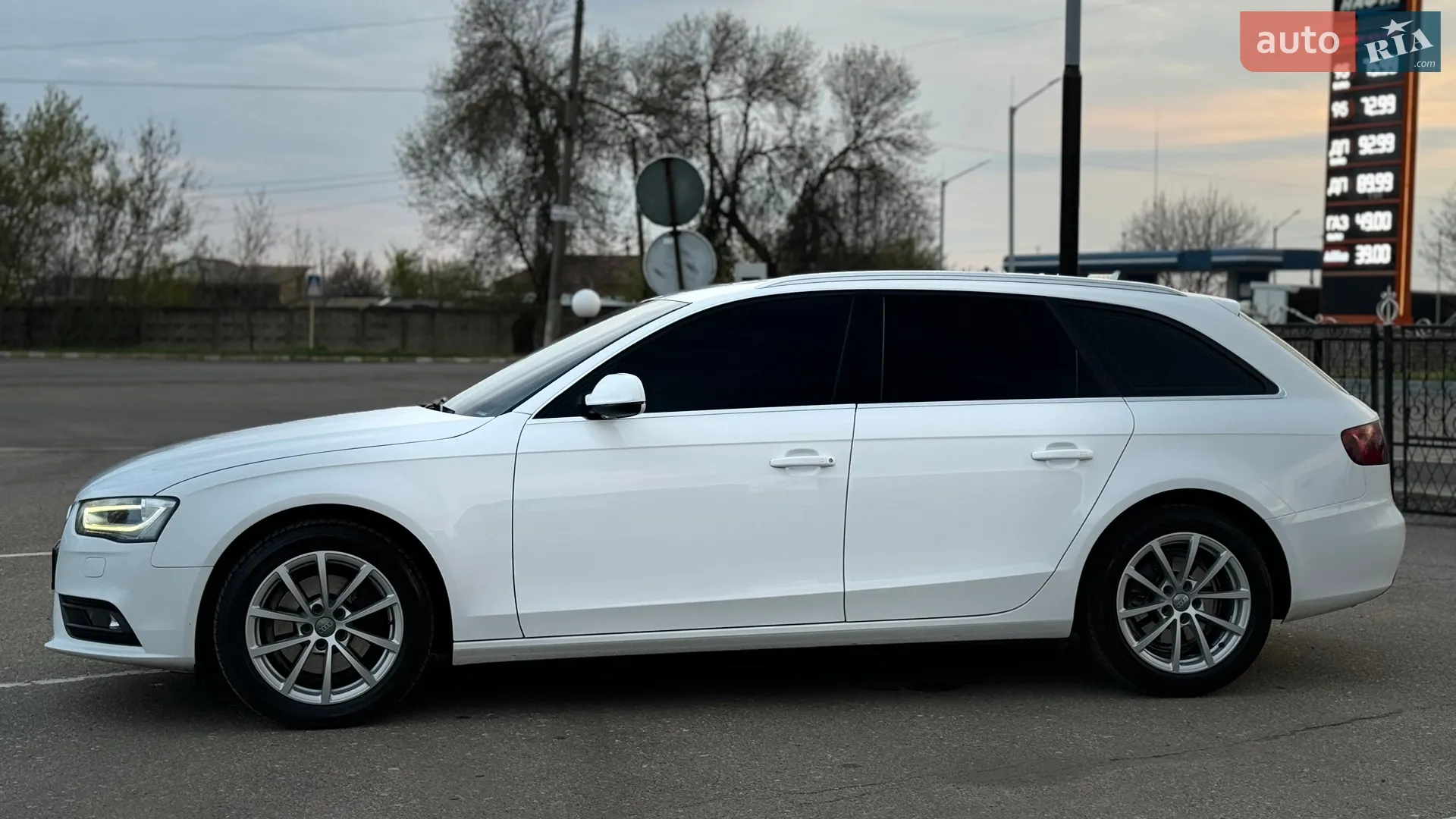 2013 Audi A4 - мініатюра 10