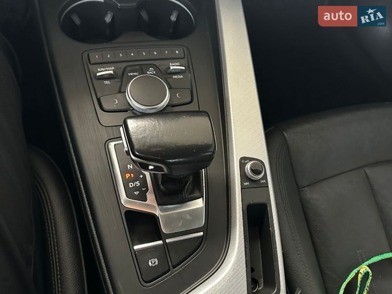 Седан Audi A4 2016 в Дніпрі