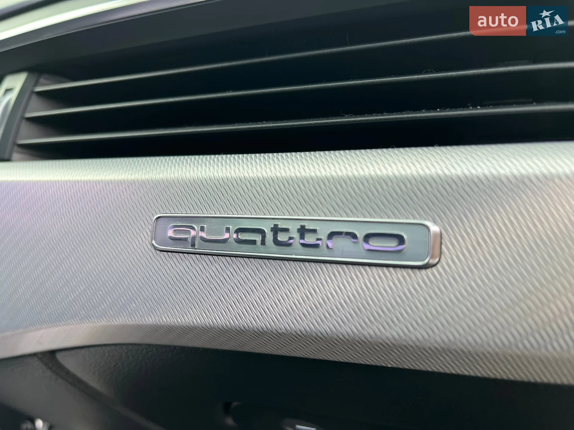 2017 Audi A4 - мініатюра 30