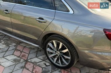 Седан Audi A4 2022 в Бердичеве