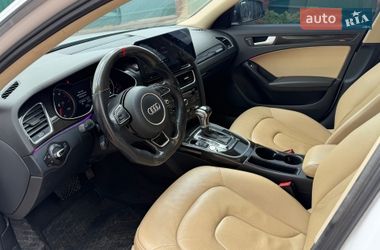 Седан Audi A4 2015 в Львове