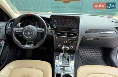 Седан Audi A4 2015 в Львове