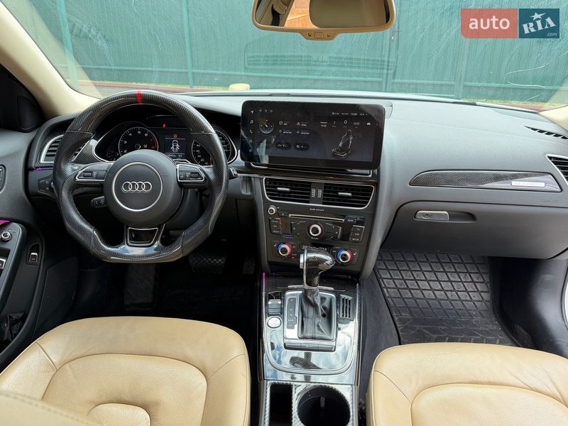 Седан Audi A4 2015 в Львове