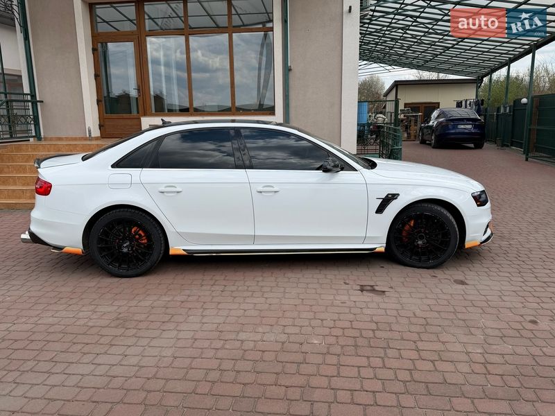 Седан Audi A4 2015 в Львове