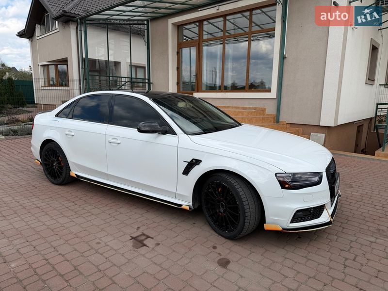Седан Audi A4 2015 в Львове